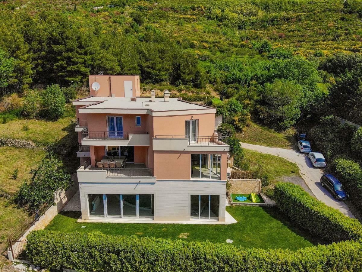 Villa Solin Exterior foto