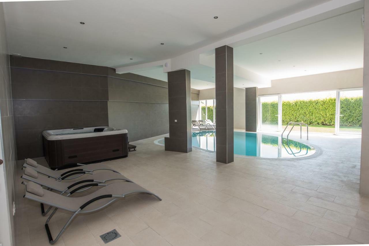 Villa Solin Exterior foto